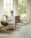 manonlaptop30348010.jpg