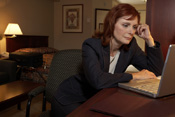 womancomputerhotel30420644.jpg